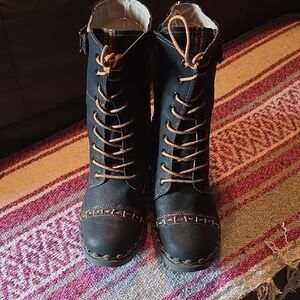 Women's Black Lace-Up Ankle Boots with Contrast Tan Laces